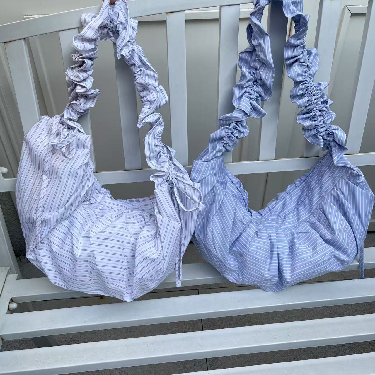 Striped Adjustable Shoulder Strap Pleated Drawstring Shoulder Bag Dumpling Bag Women's Casual Bag